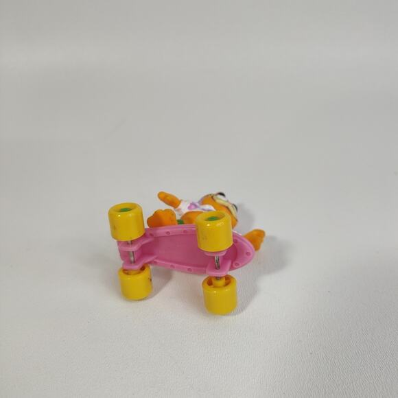 Vintage‎ 1988 McDonalds Happy Meal Garfield on Skateboard Toy #3 Retro 80’s - Picture 4 of 4